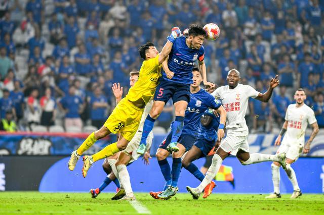 开云-【中超】马莱莱点射朱辰杰头球 申花3比2逆转亚泰