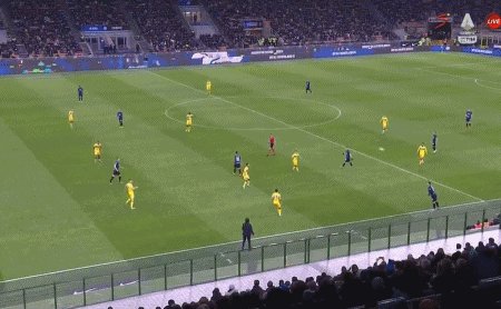 1647729693638029759.gif