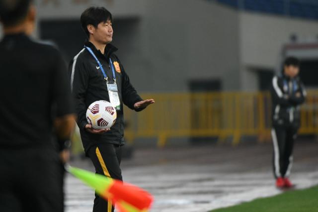 开云体育-李霄鹏执教武汉难求一胜 新援替补登场组三叉戟
